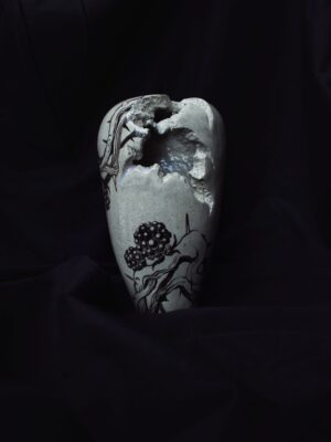 ánfora rota "moras" de la serie "Dark Side" x Samsararts